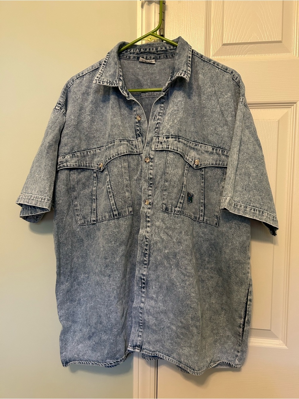 Men's Washed Light Blue Denim Short-Sleeve Shirt
